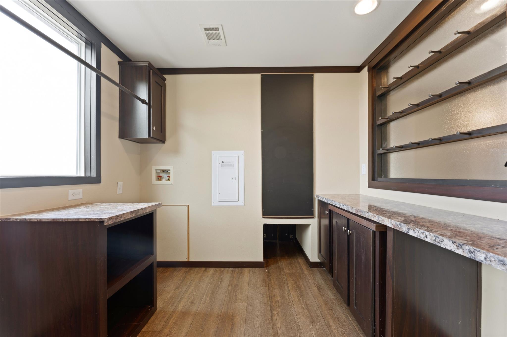 Image 34 of 40 For 722 Wildwood Ln