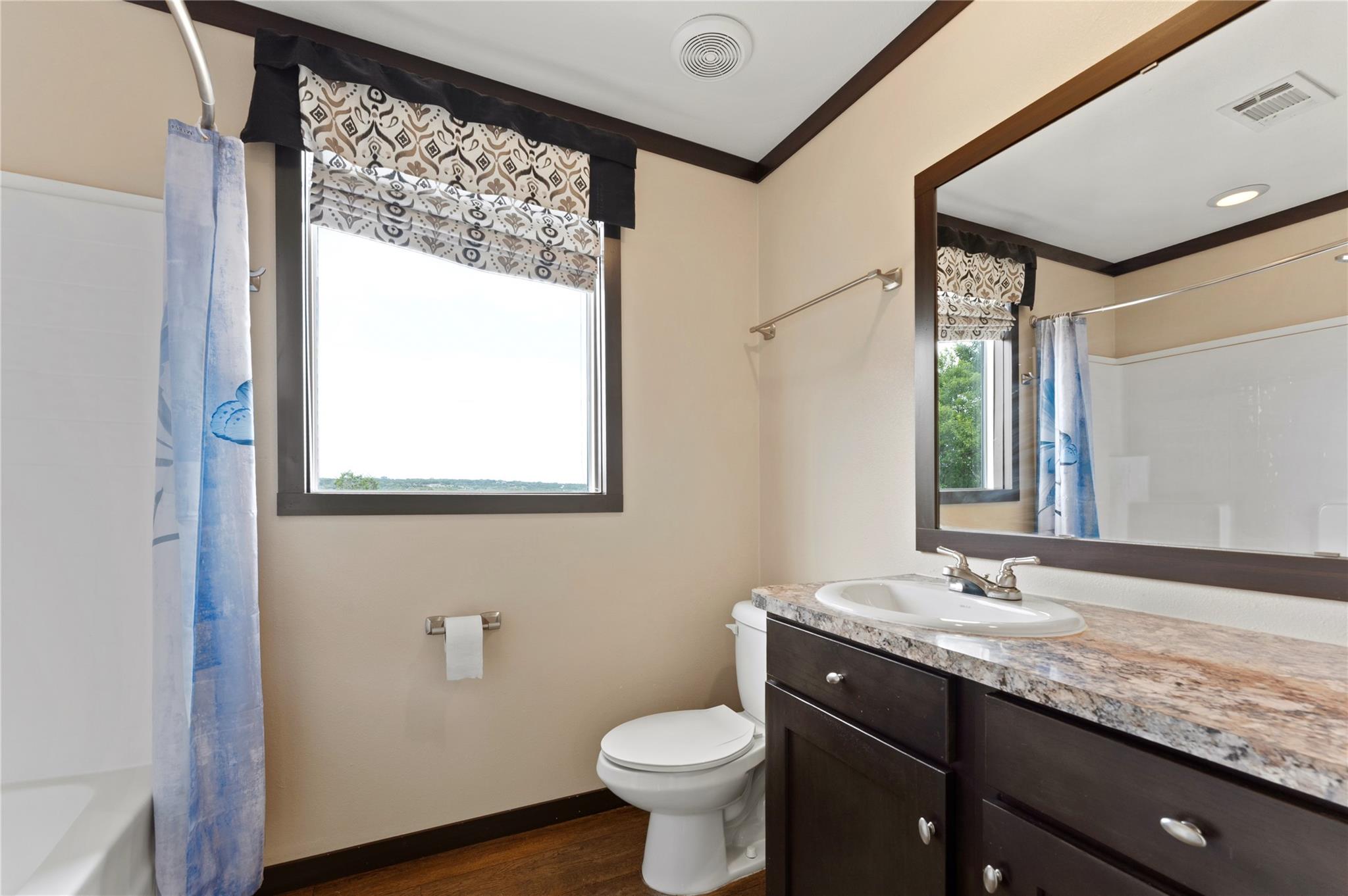 Image 37 of 40 For 722 Wildwood Ln