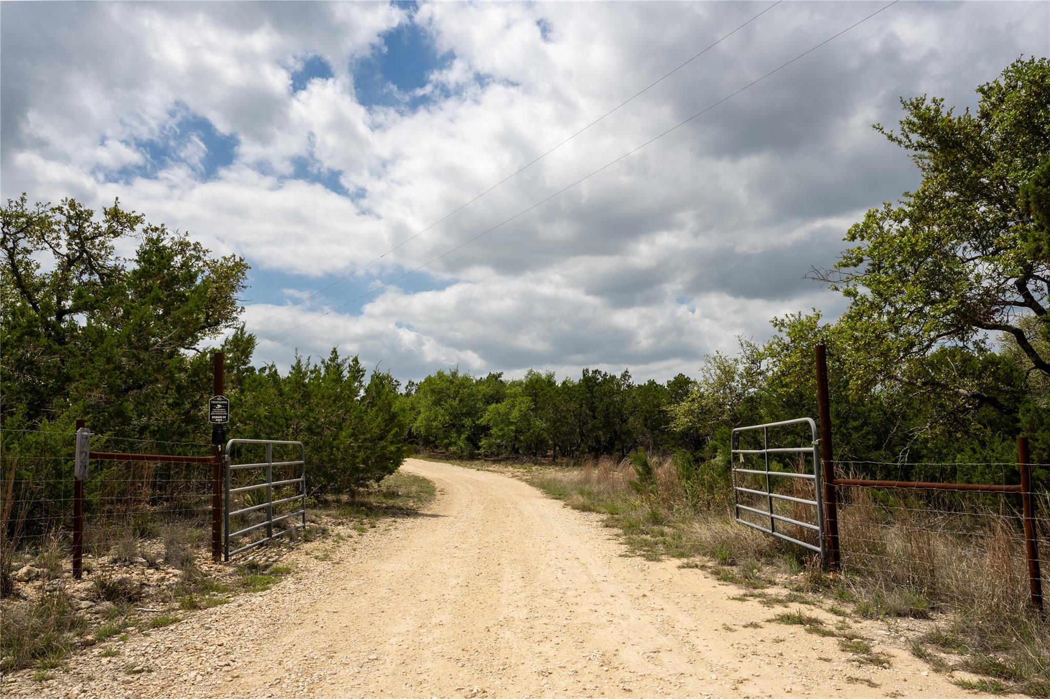 Image 40 of 40 For 722 Wildwood Ln