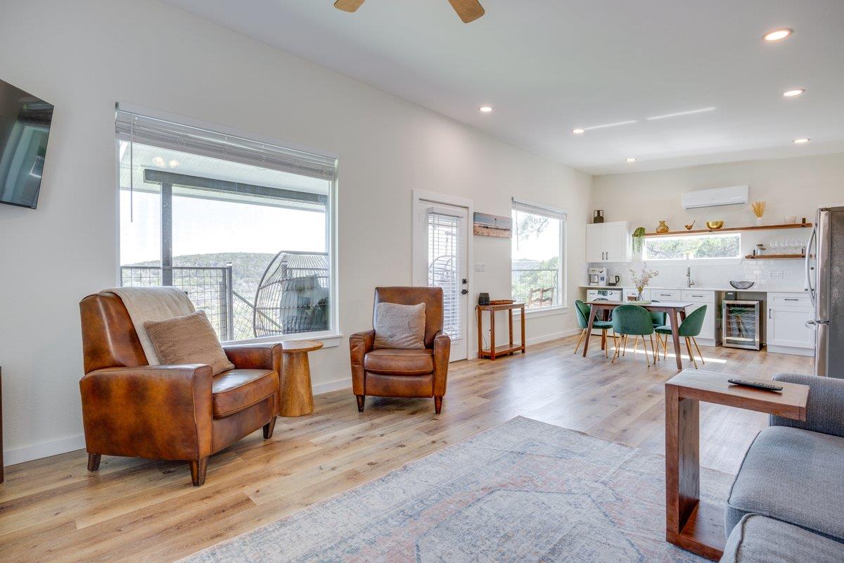 Image 9 of 38 For 482 Dusty Saddle Dr