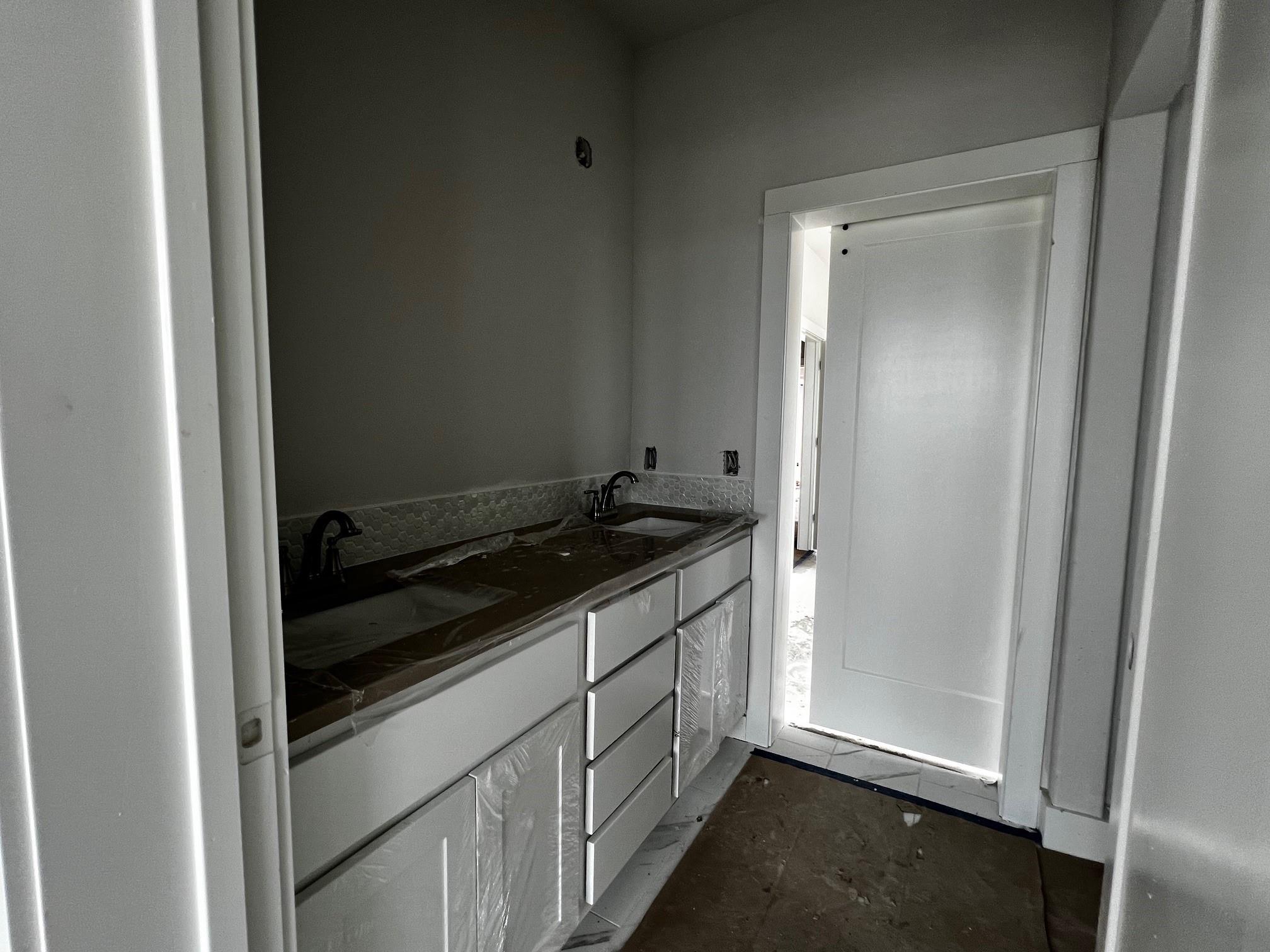 Image 15 of 29 For 9105 Cattle Baron Path