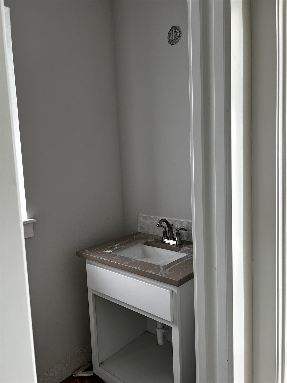 Image 19 of 29 For 9105 Cattle Baron Path