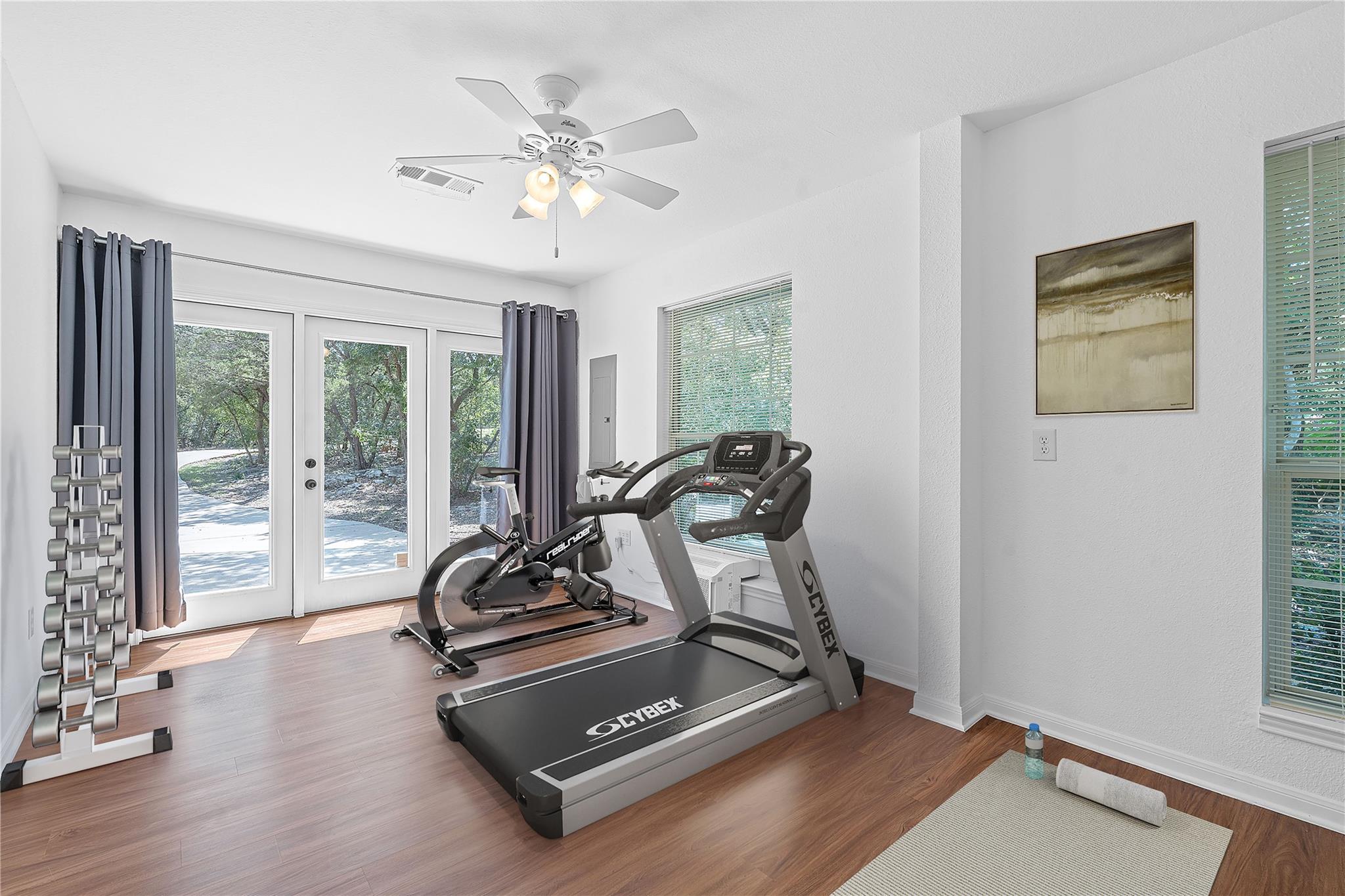 Image 18 of 38 For 12216 Hanging Valley Dr