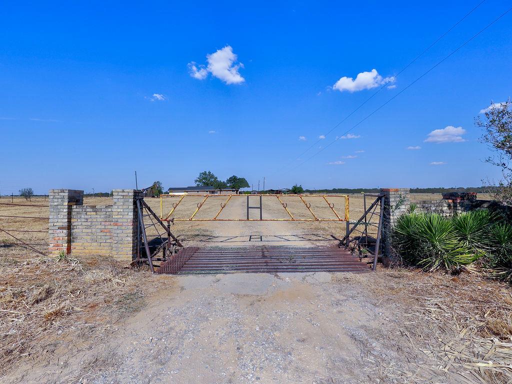 Image 12 of 40 For 5400 Gander Slough Rd