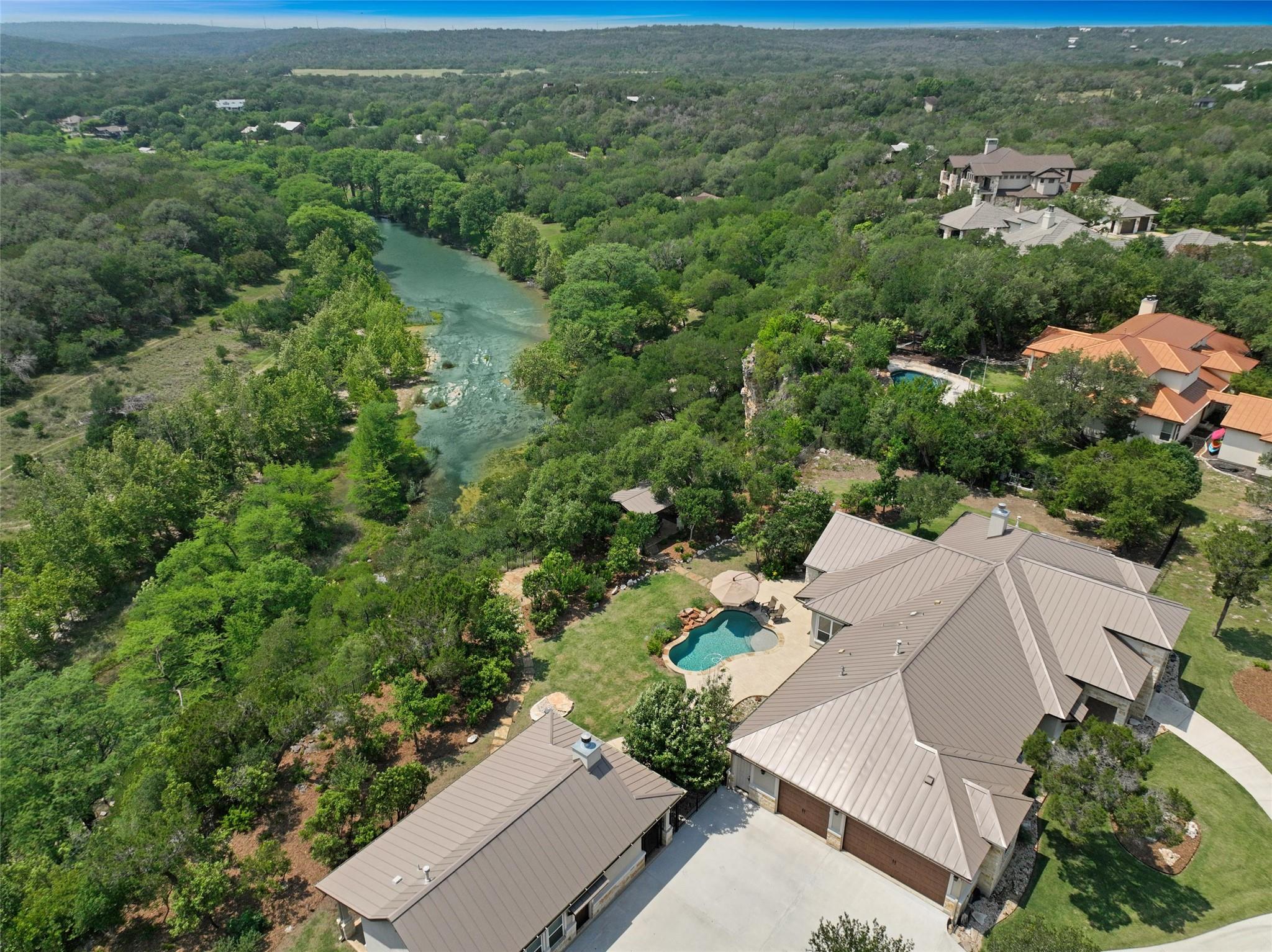 Details for 858 Riverforest Dr, New Braunfels, TX 78132