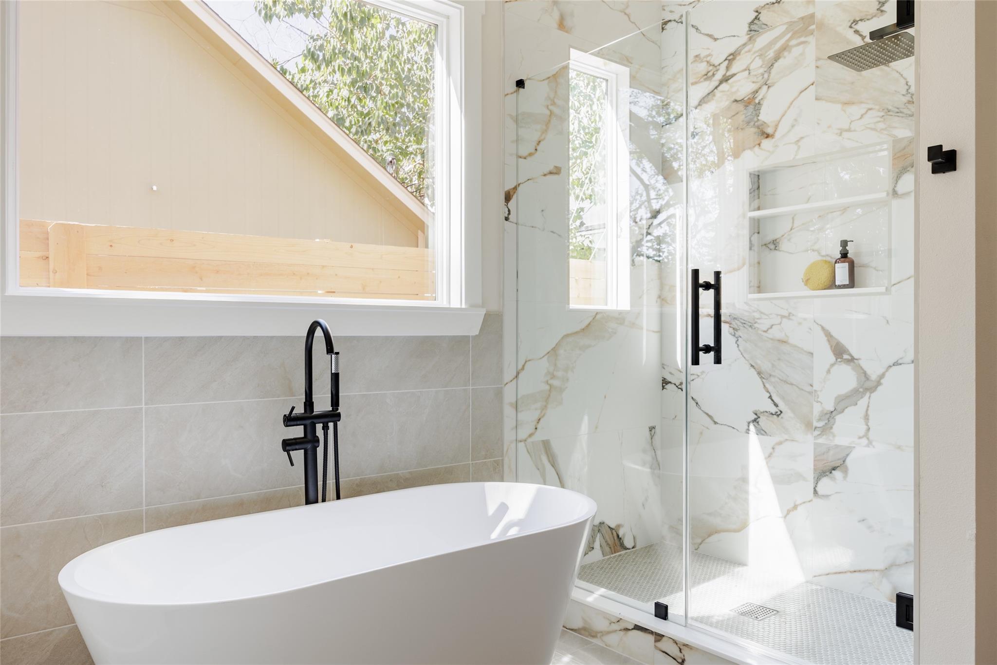 Image 24 of 34 For 901 Redd St 2