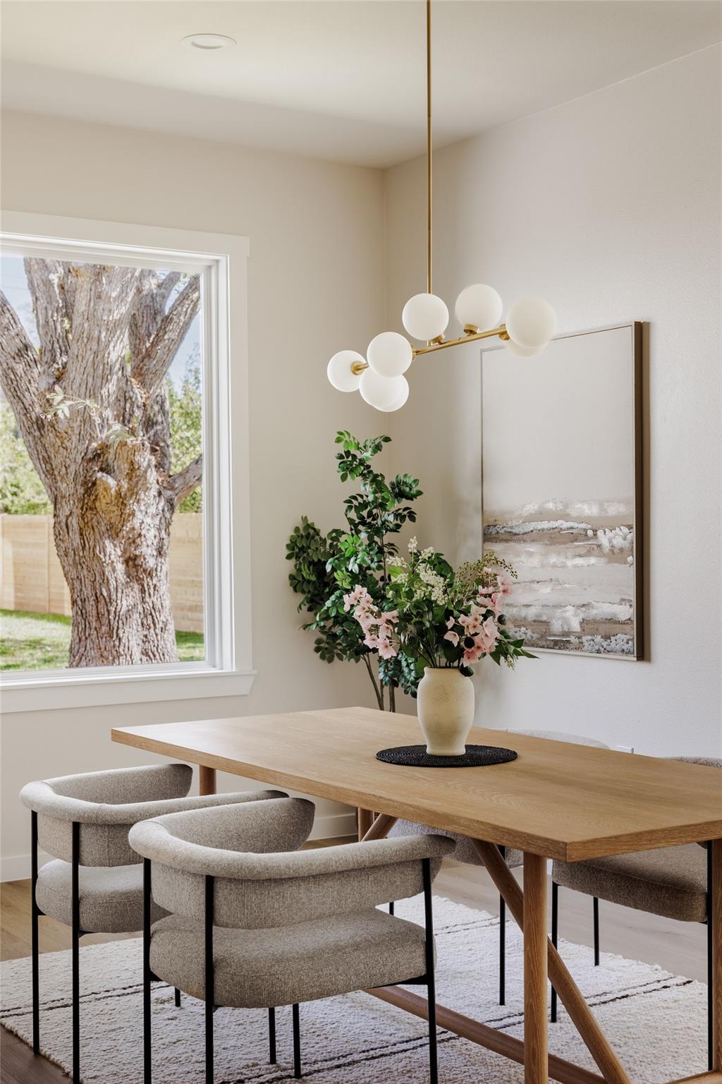 Image 5 of 34 For 901 Redd St 2