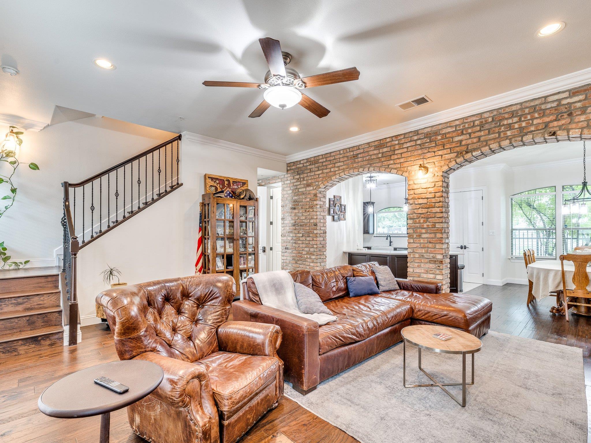 Details for 1202 Flores St 102, San Antonio, TX 78204