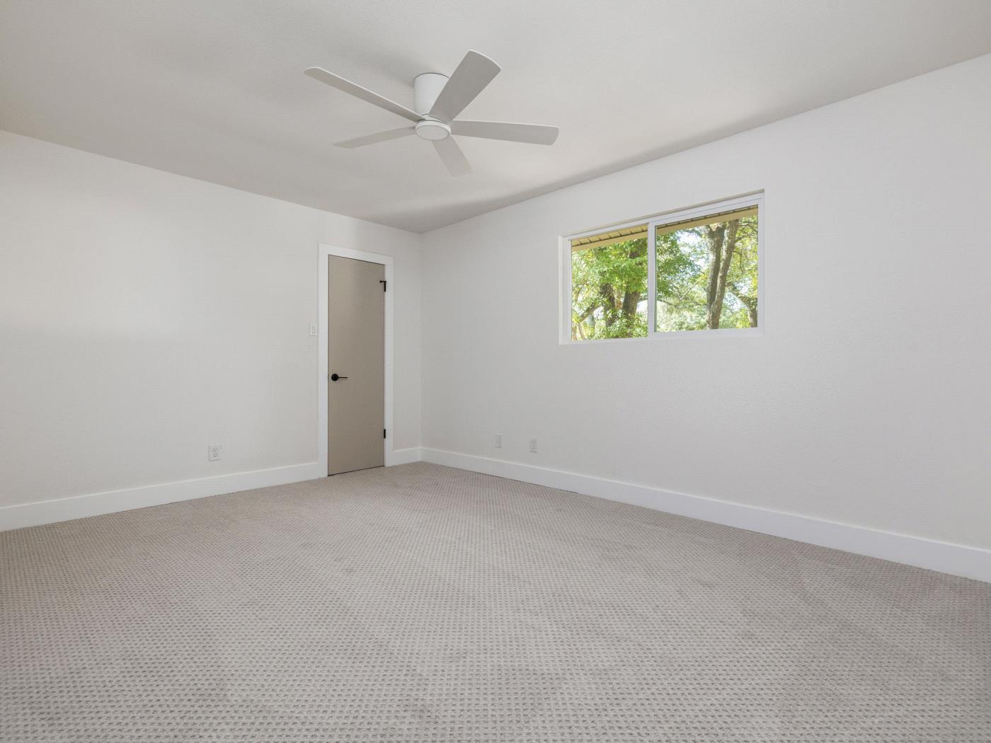 Image 24 of 30 For 2503 Castledale Dr