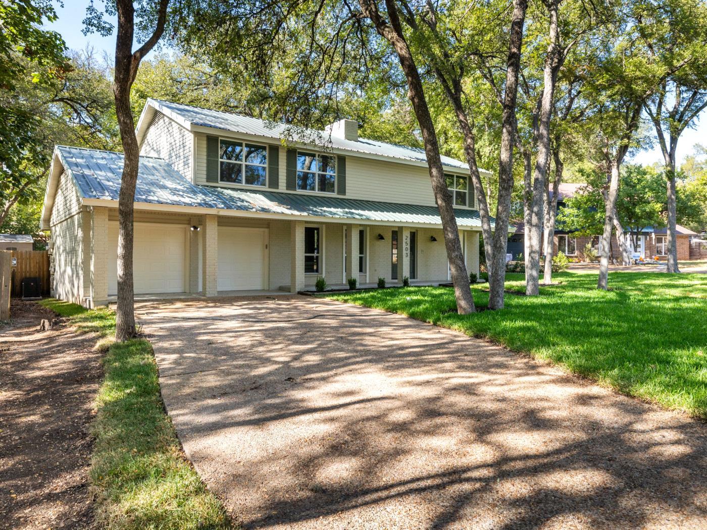 Image 9 of 30 For 2503 Castledale Dr