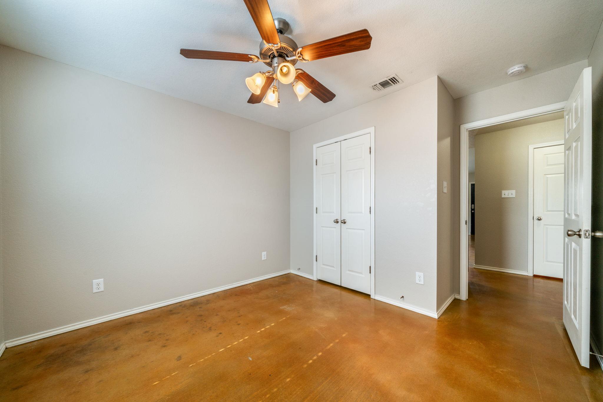 Image 17 of 27 For 1237 Jefferson Ave 407