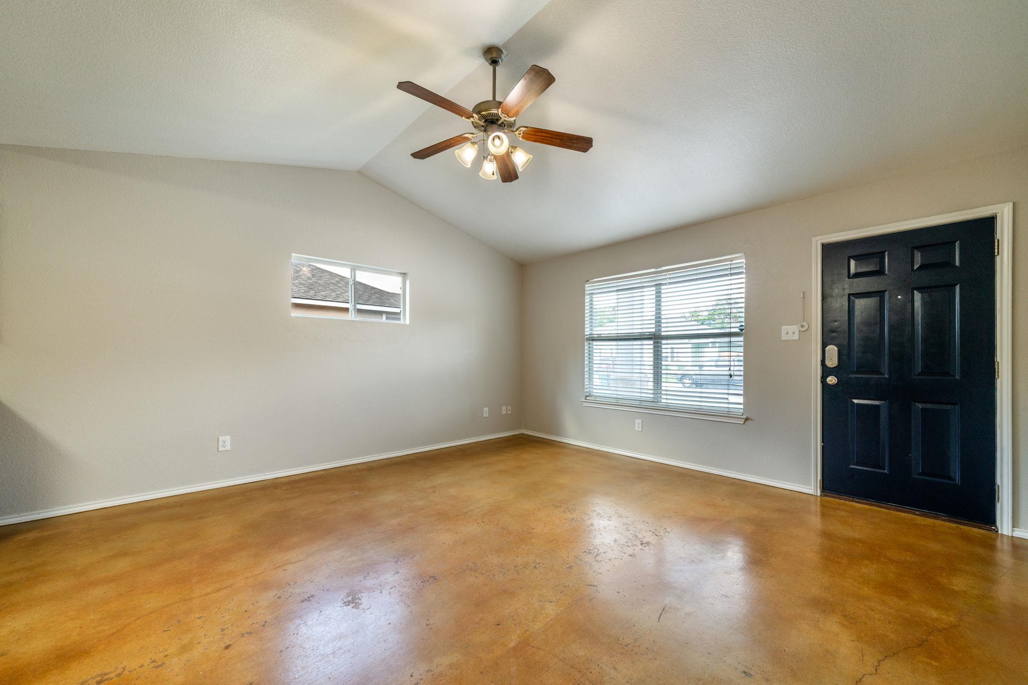 Image 5 of 27 For 1237 Jefferson Ave 407