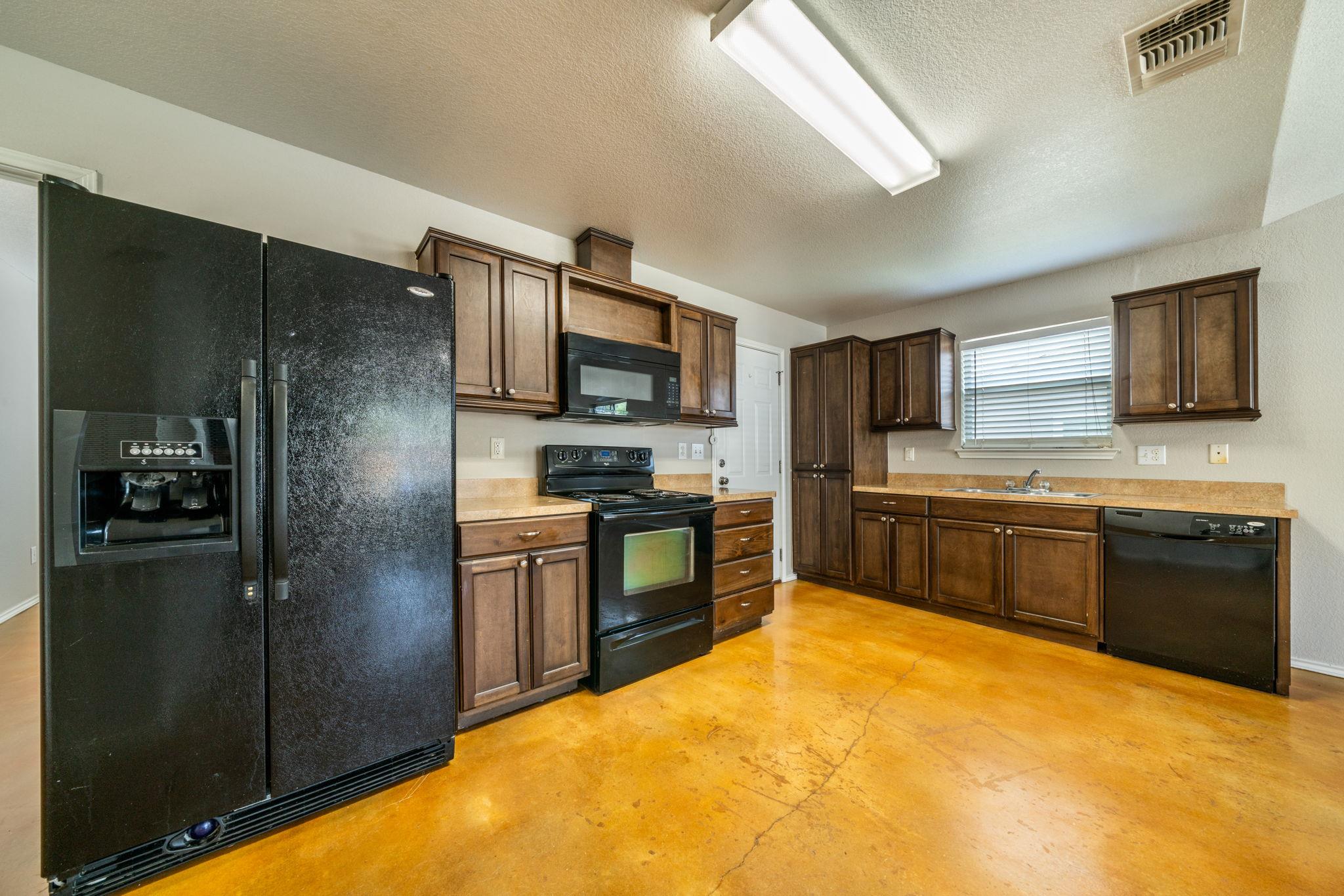 Image 6 of 27 For 1237 Jefferson Ave 407