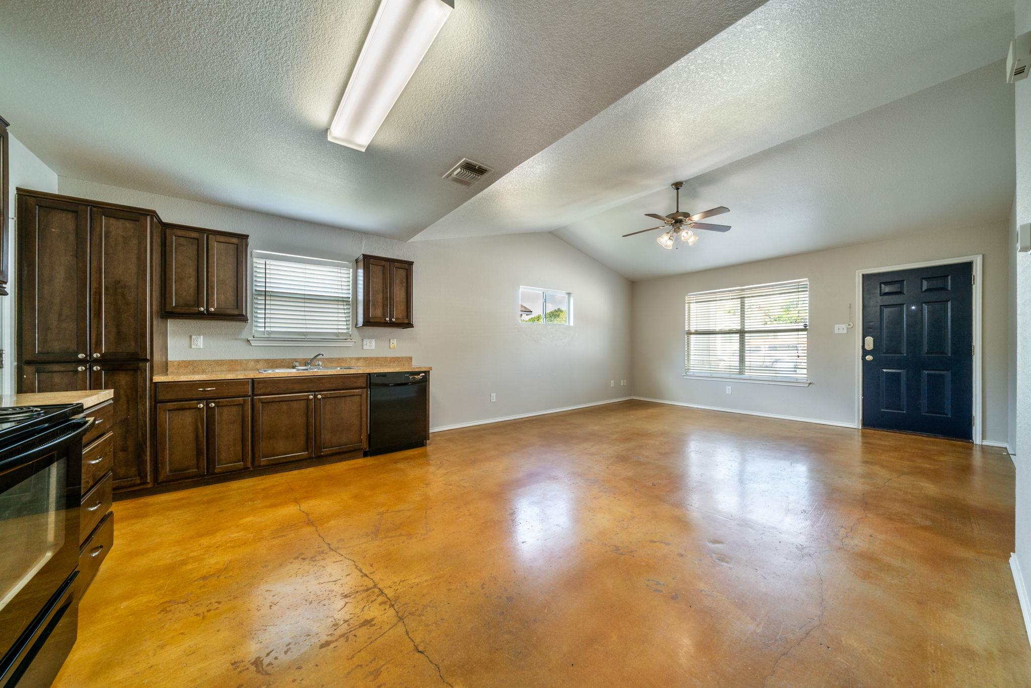 Image 9 of 27 For 1237 Jefferson Ave 407