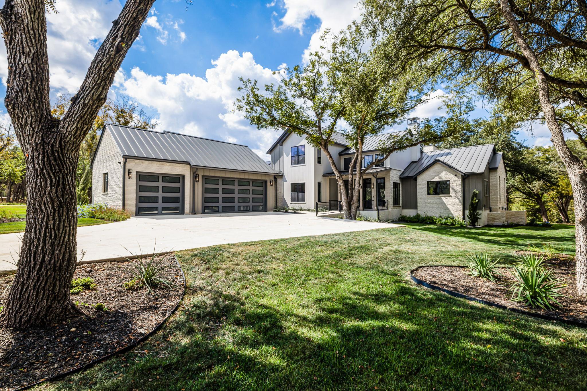 Details for 232 Riverfront Dr, New Braunfels, TX 78132