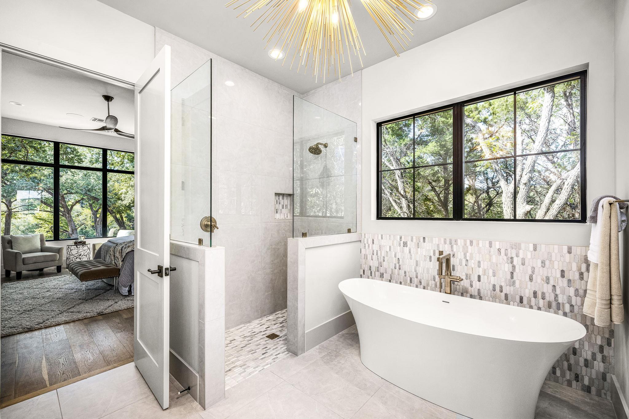 Image 11 of 37 For 232 Riverfront Dr