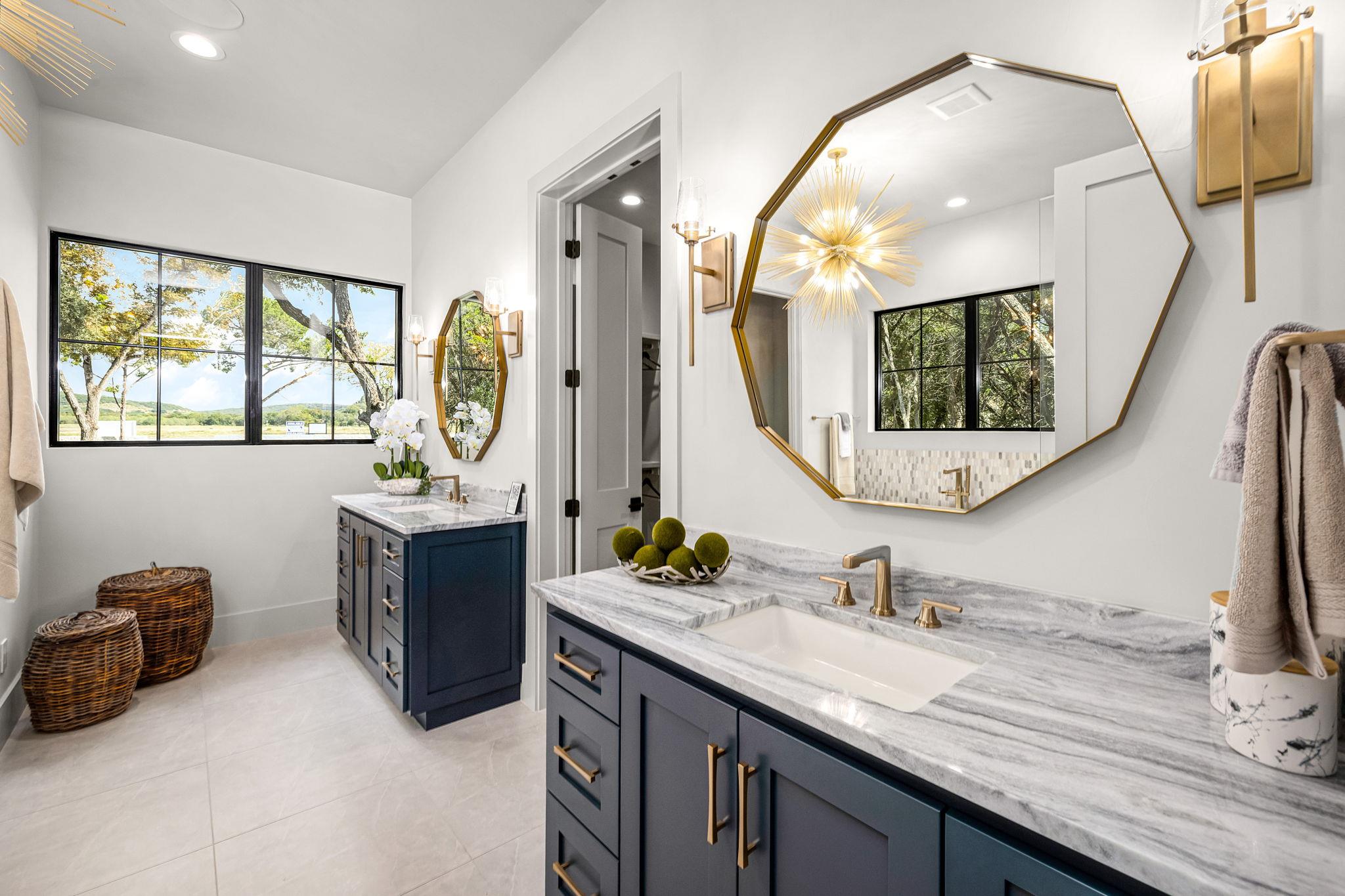 Image 12 of 37 For 232 Riverfront Dr