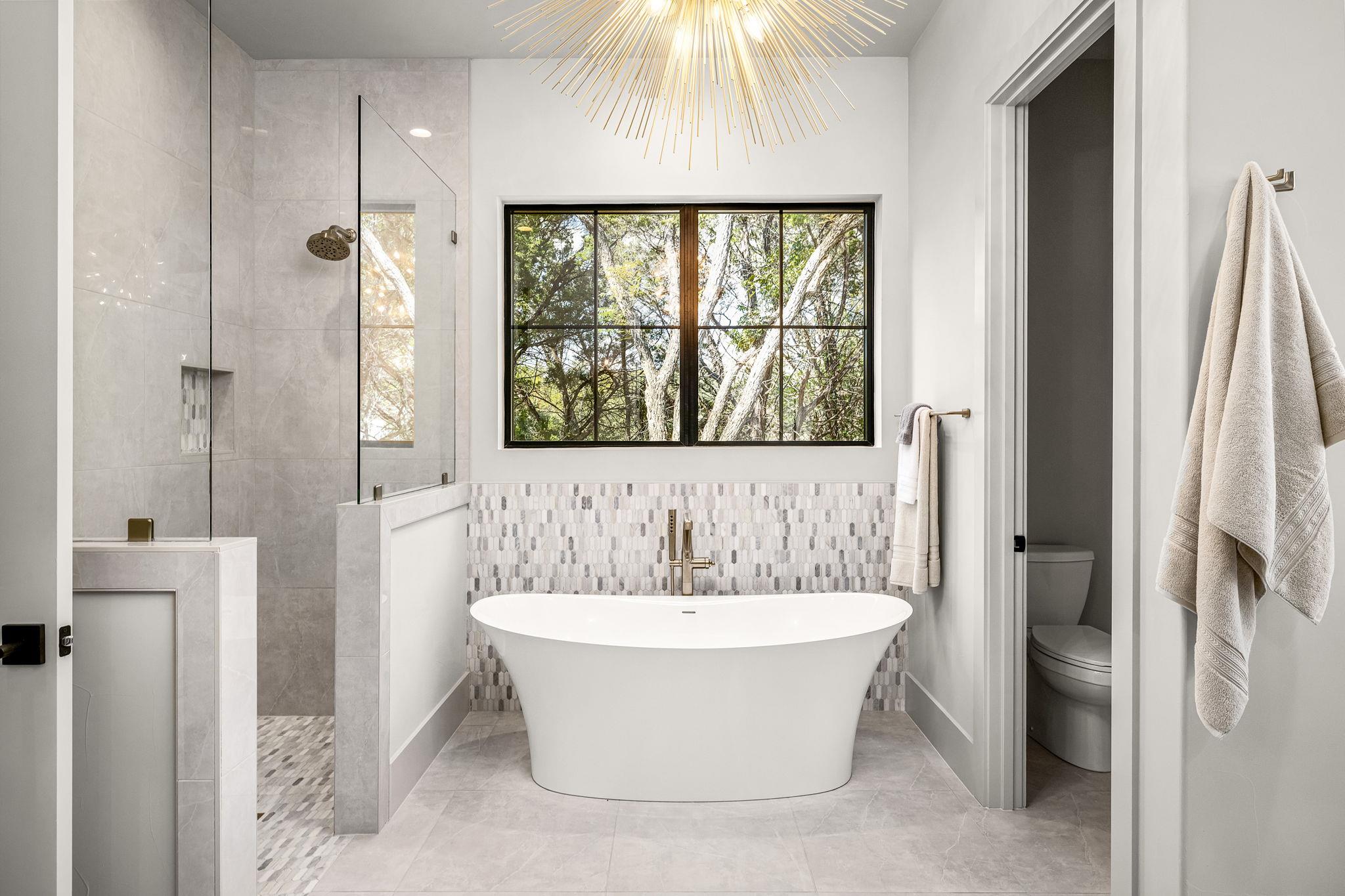 Image 13 of 37 For 232 Riverfront Dr