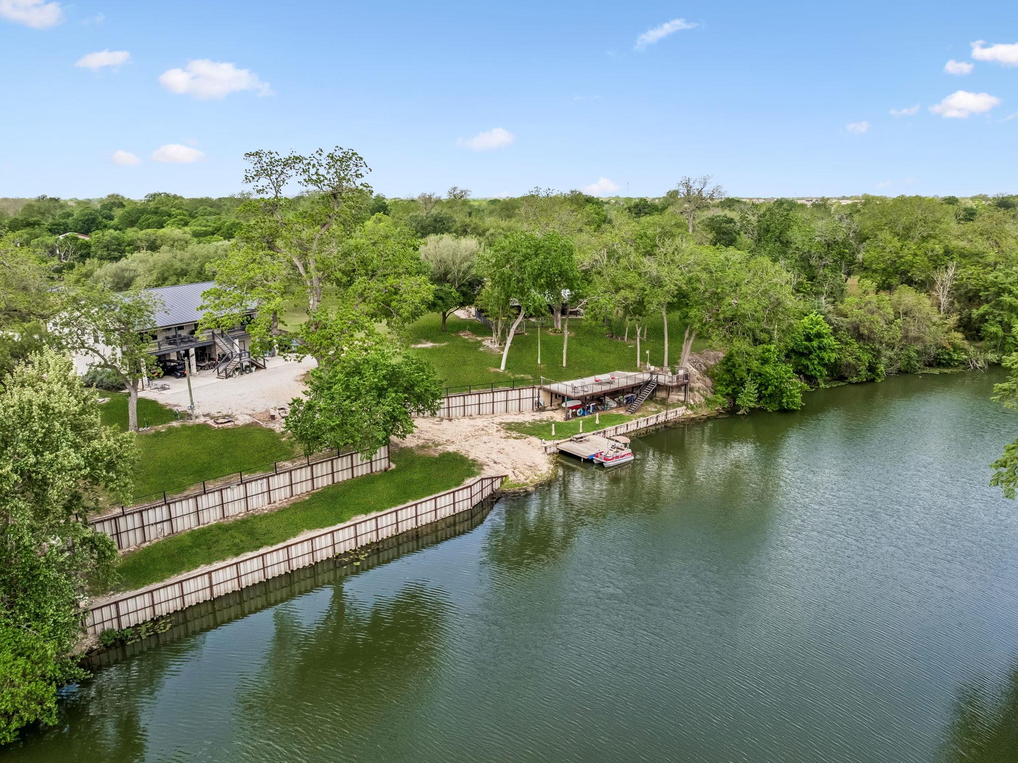 Image 5 of 28 For 900 Boenig St