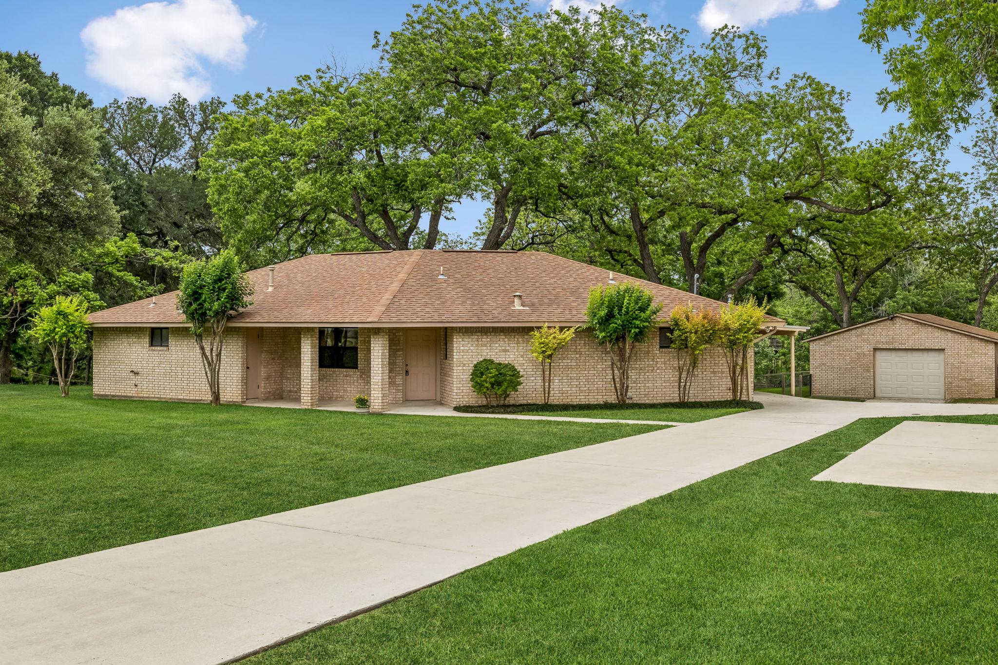 Image 7 of 28 For 900 Boenig St