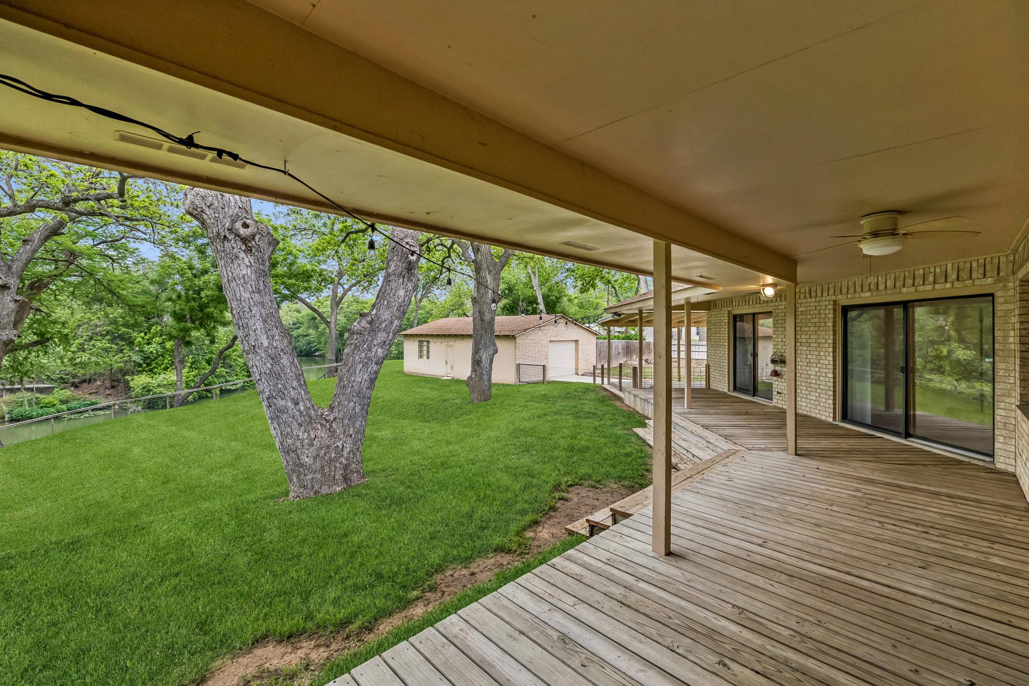 Image 9 of 28 For 900 Boenig St