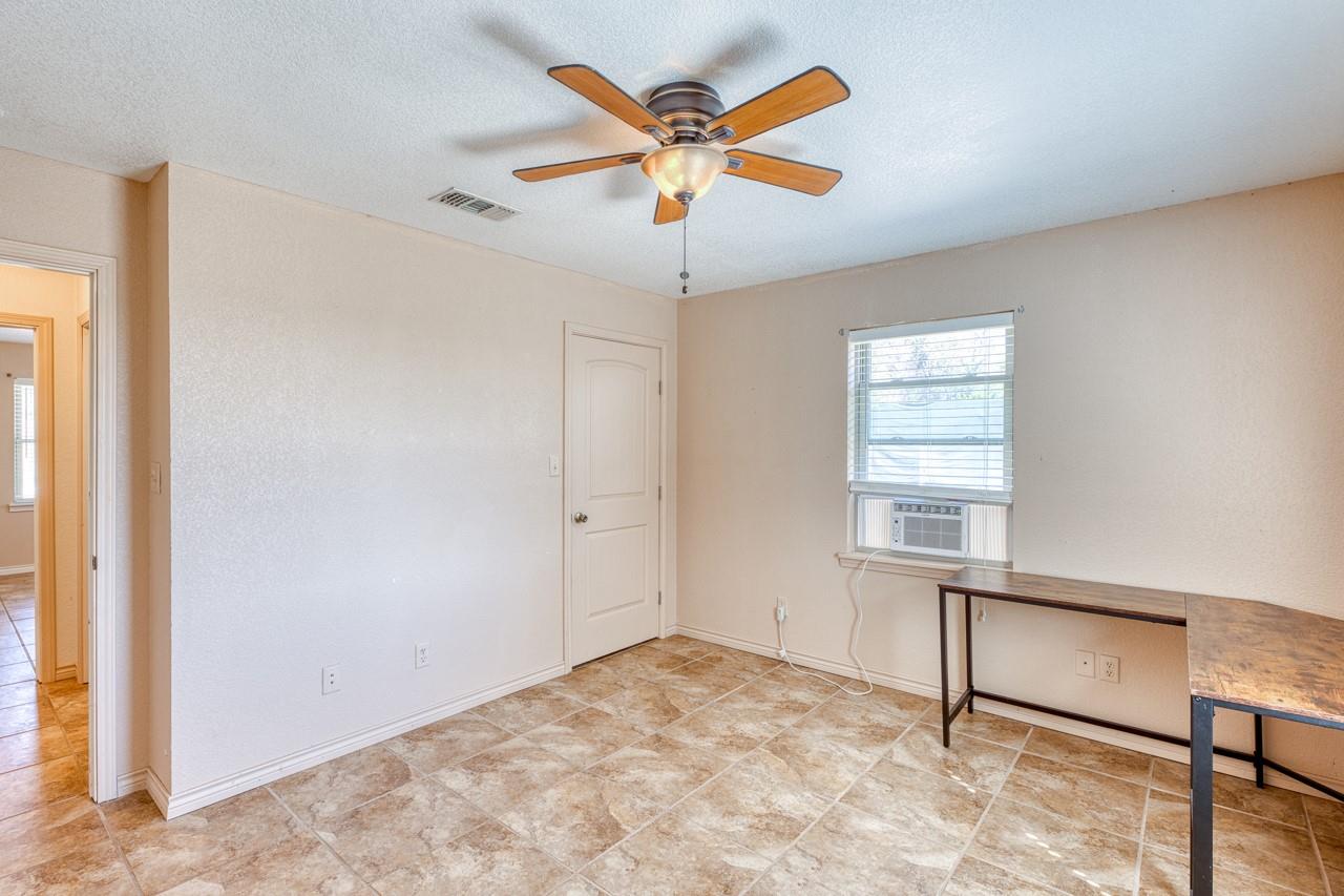 Image 15 of 40 For 1129 Lonesome Loop