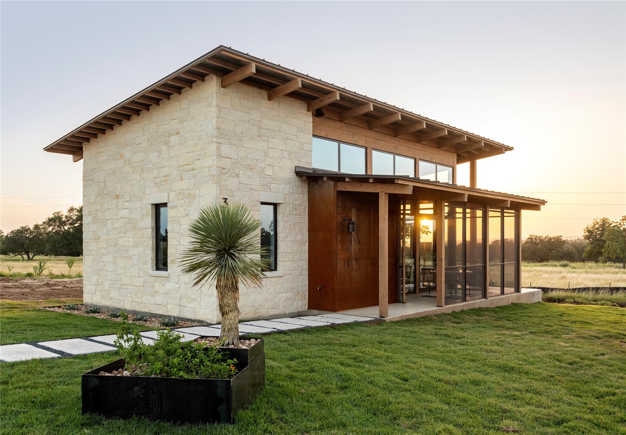 Details for 9361 Us Highway 290  8, Hye, TX 78635