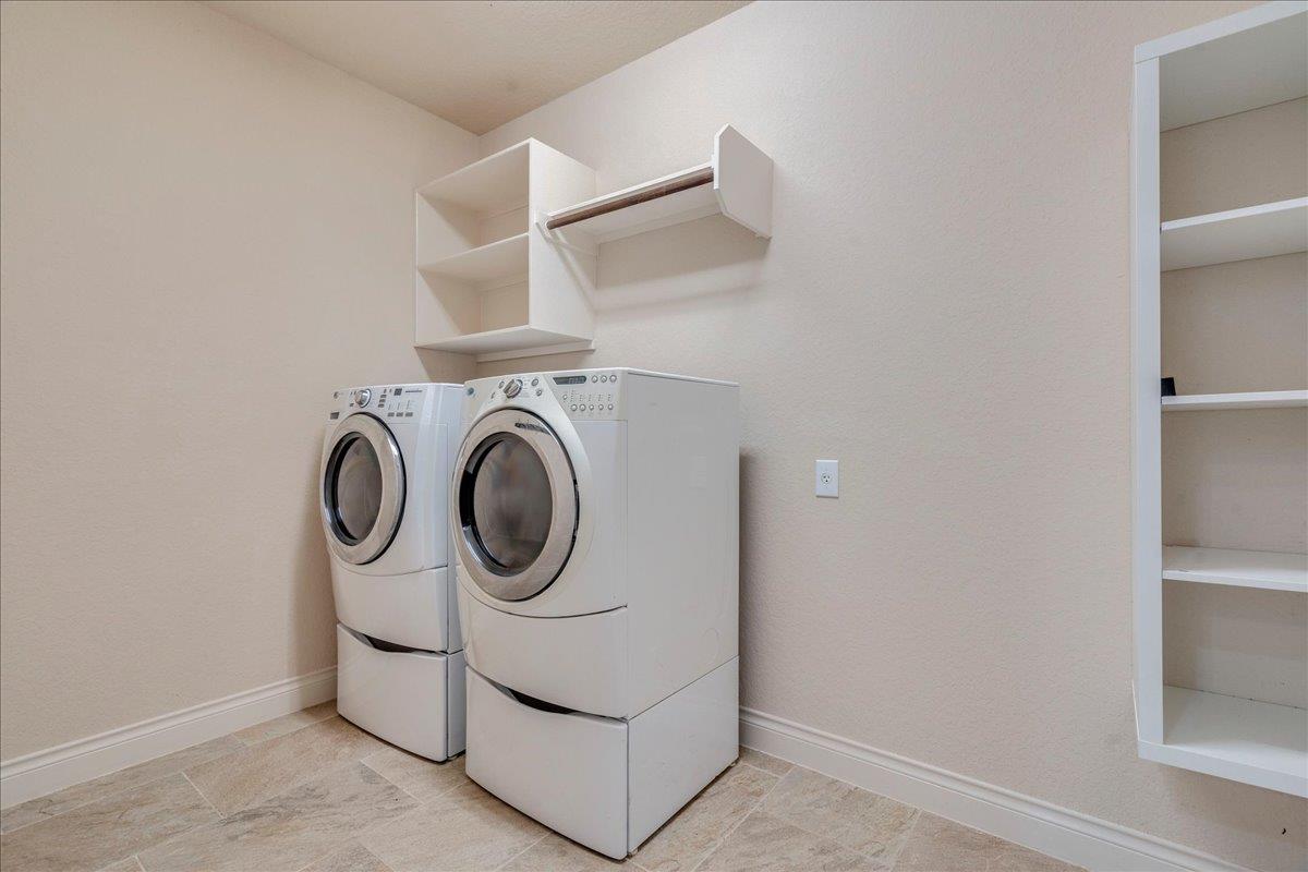 Image 20 of 39 For 2933 Countryside Path