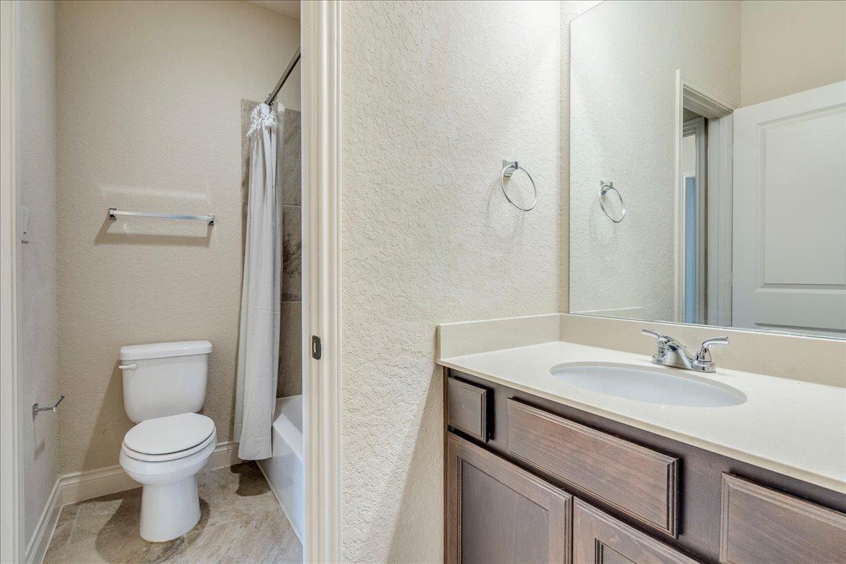 Image 28 of 39 For 2933 Countryside Path