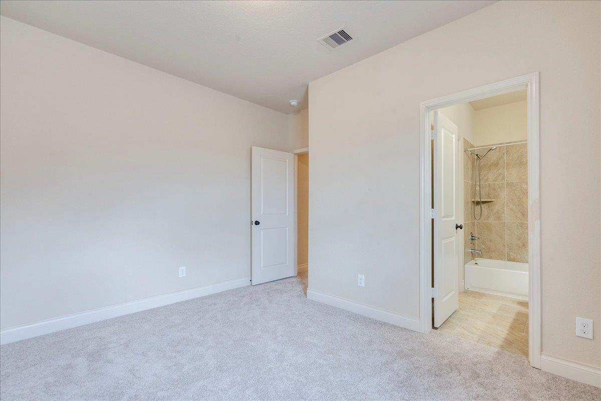 Image 33 of 39 For 2933 Countryside Path