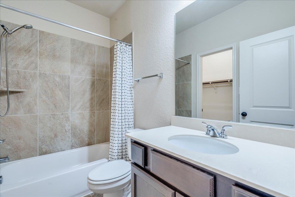 Image 34 of 39 For 2933 Countryside Path