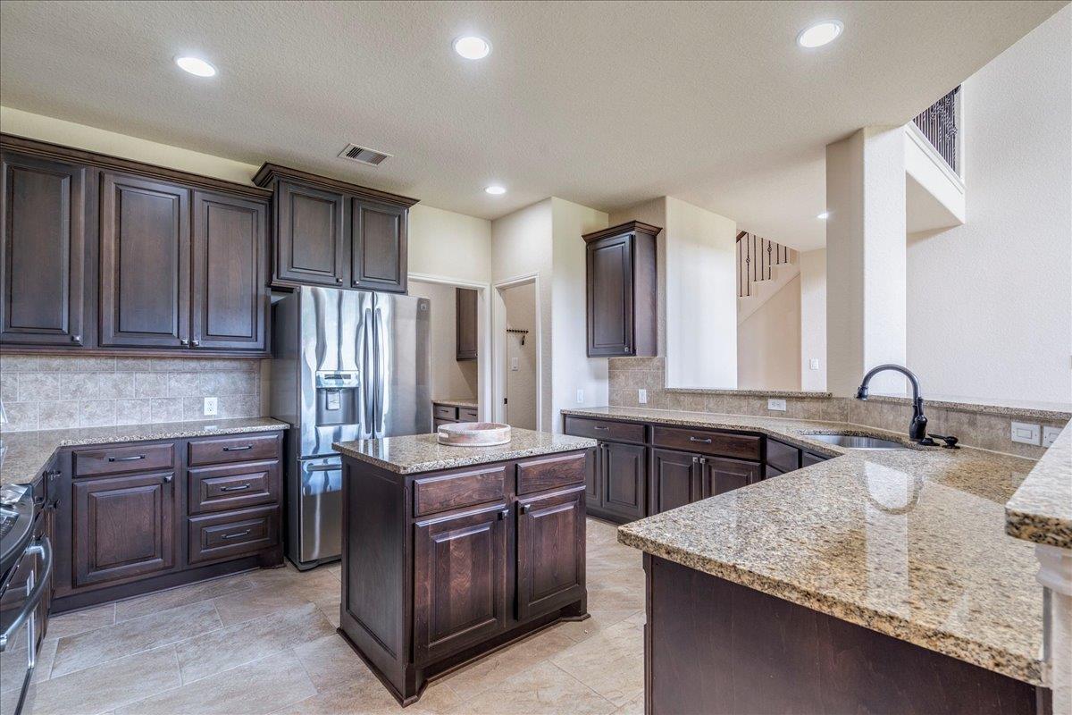 Image 7 of 39 For 2933 Countryside Path