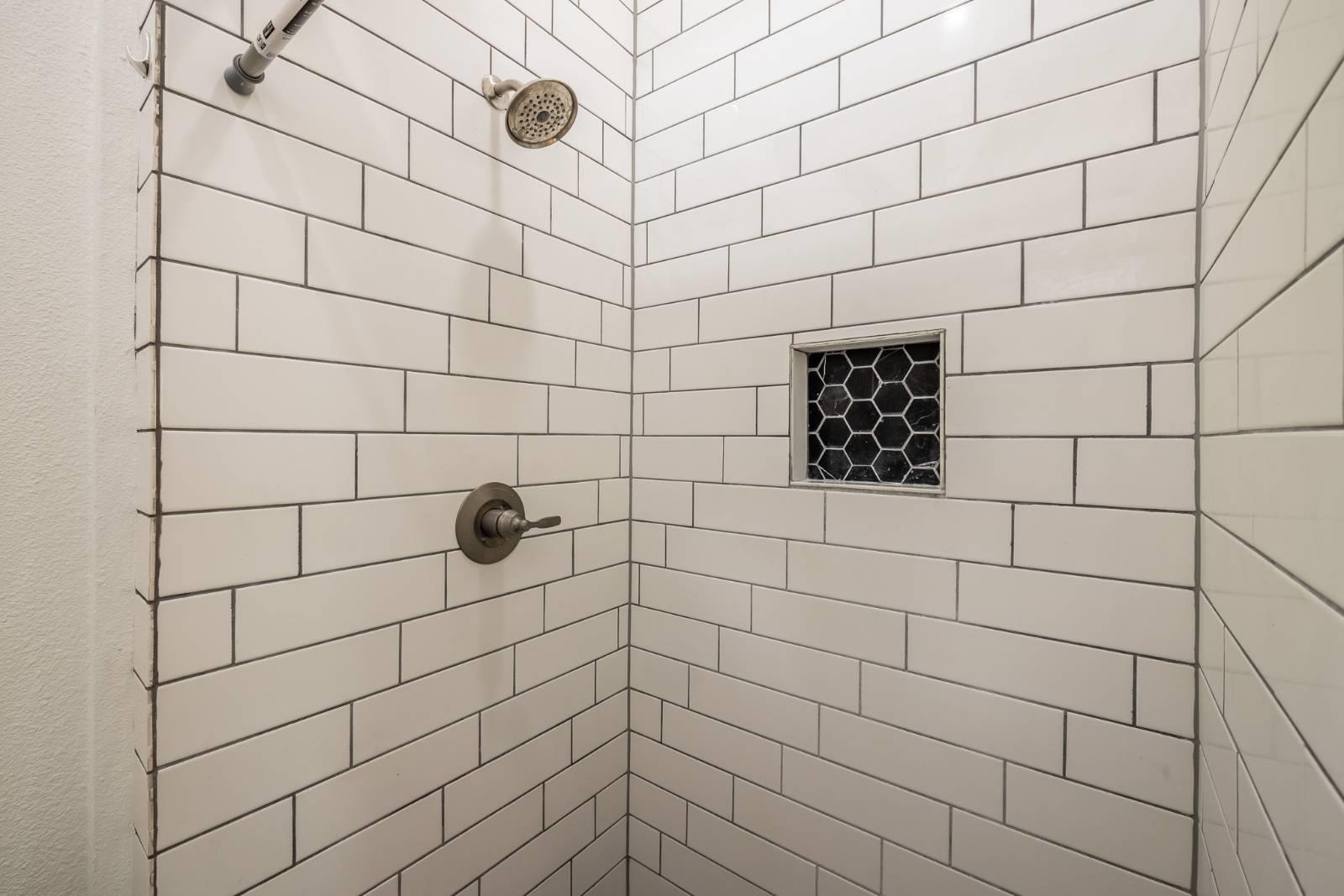 Image 17 of 36 For 304 9th  