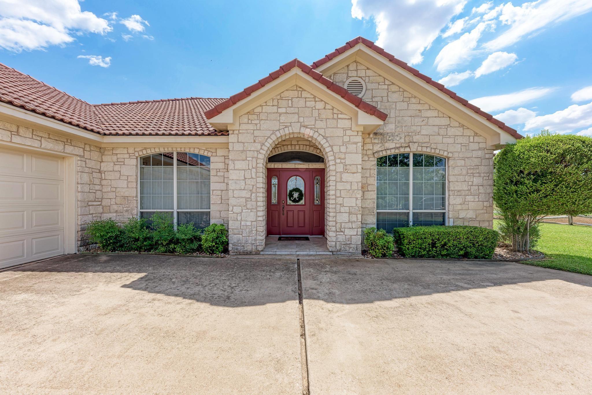 Details for 1100 Broken Hills, Horseshoe Bay, TX 78657