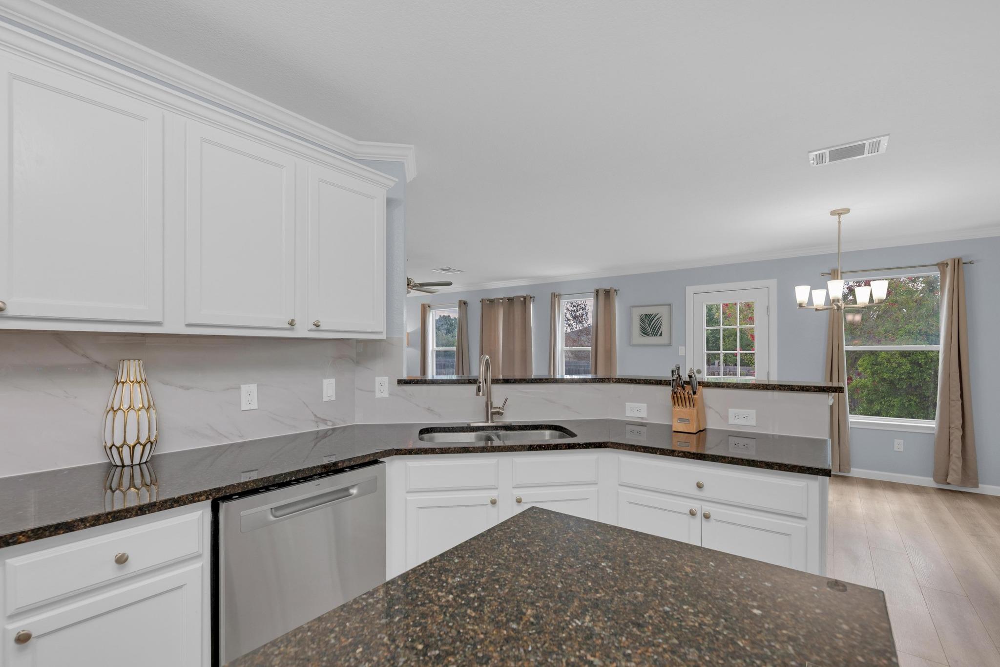 Image 15 of 39 For 222 Herrera Trl