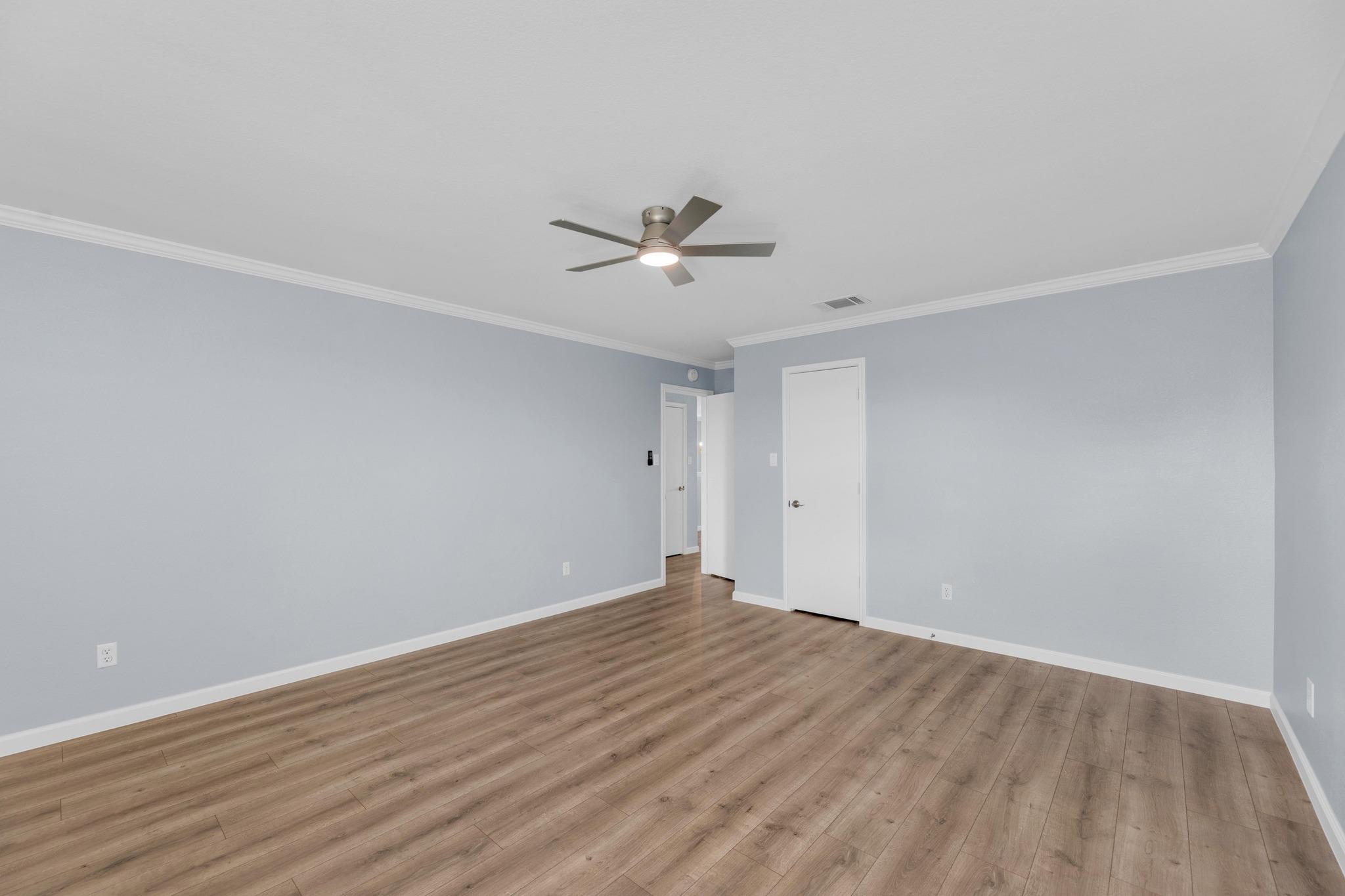 Image 30 of 39 For 222 Herrera Trl