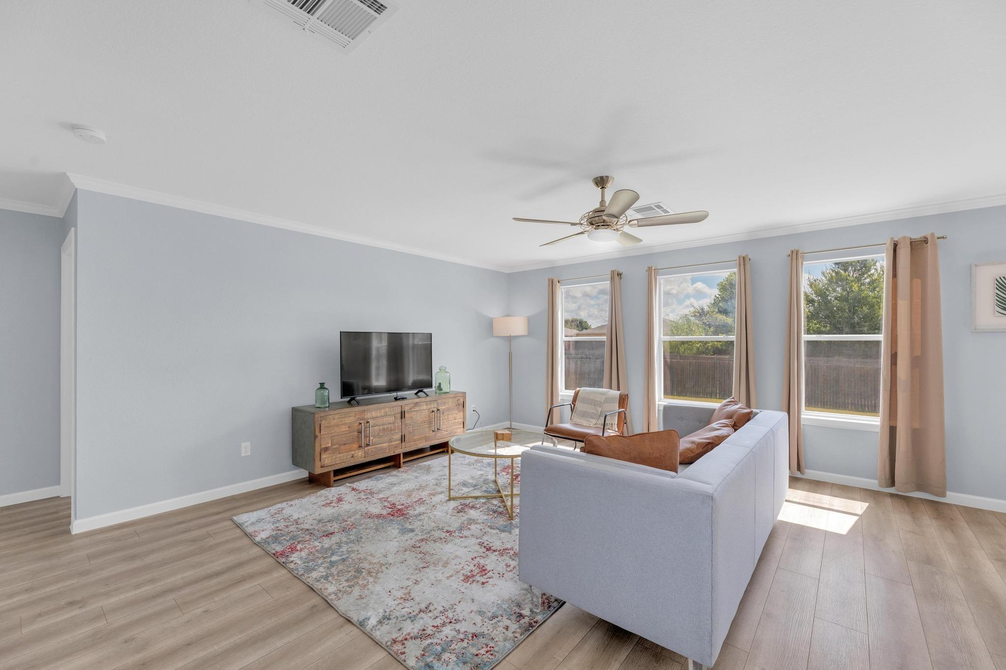 Image 6 of 39 For 222 Herrera Trl