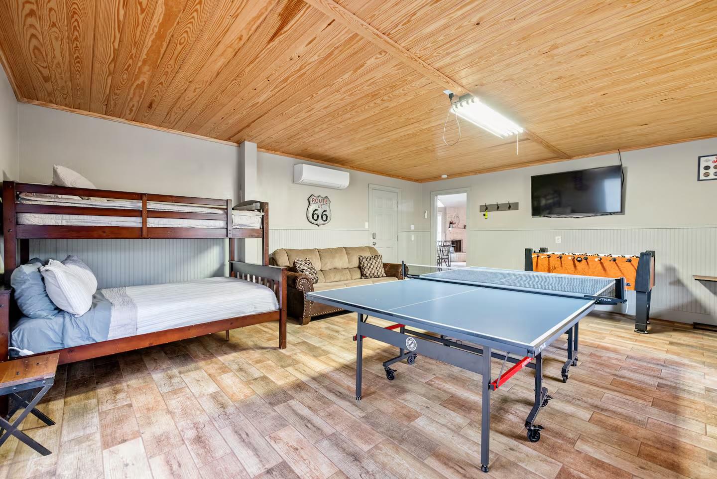 Image 11 of 18 For 801 John Knox Rd