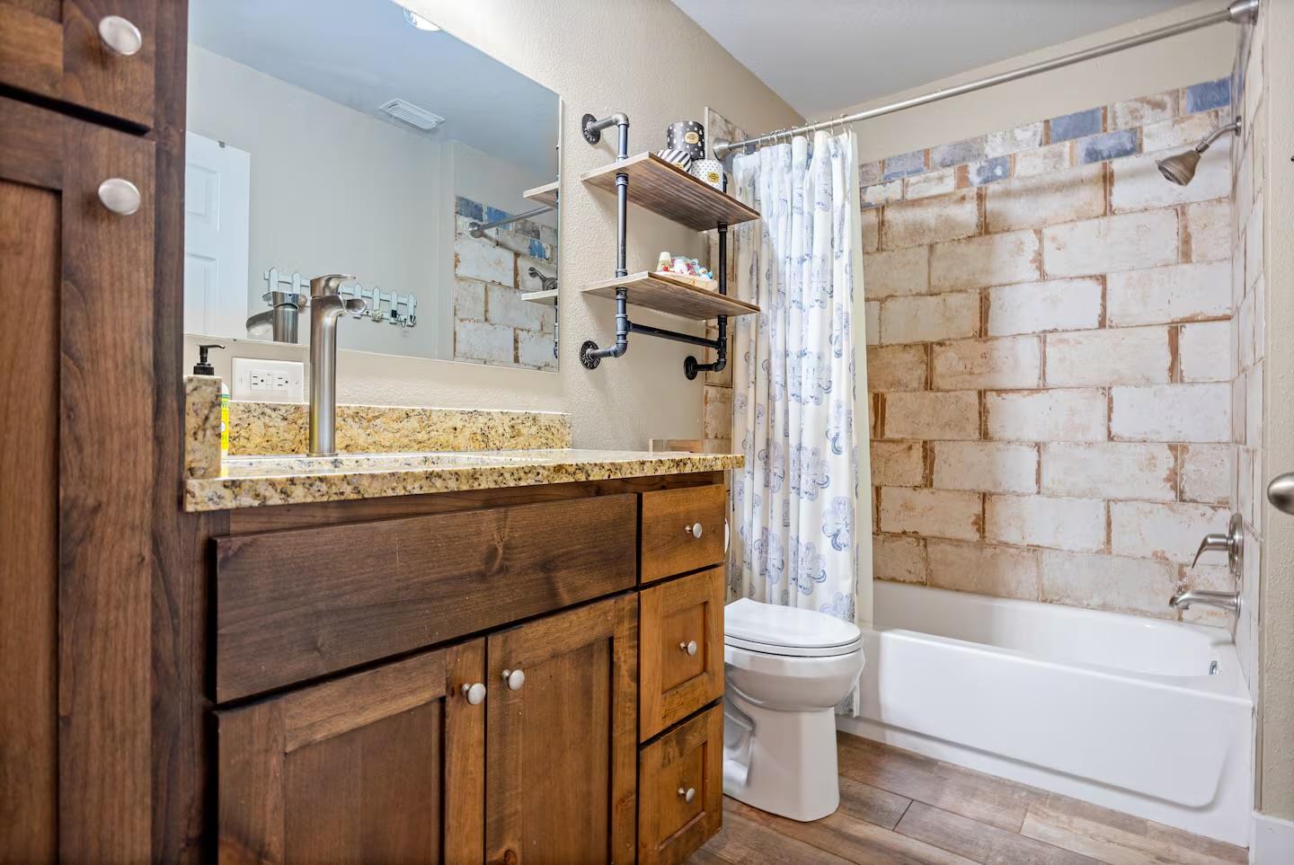 Image 15 of 18 For 801 John Knox Rd