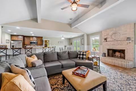 Image 5 of 18 For 801 John Knox Rd