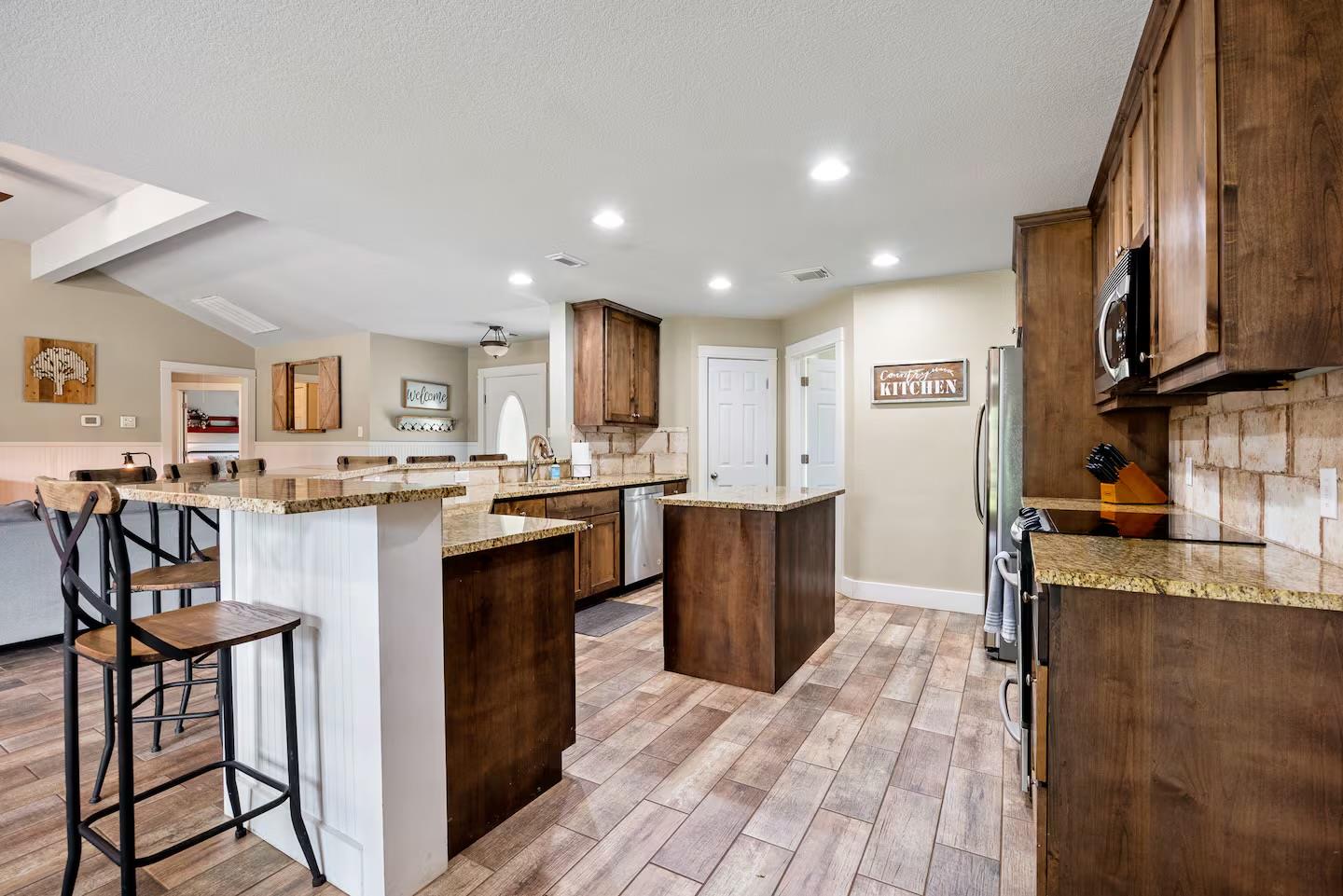 Image 7 of 18 For 801 John Knox Rd