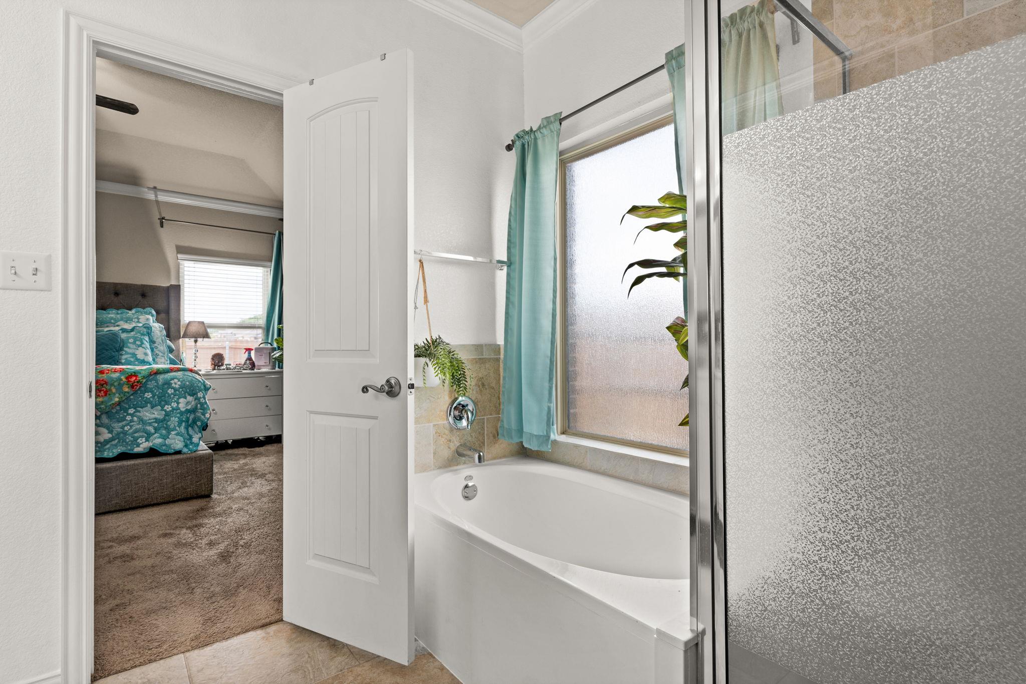 Image 13 of 29 For 3700 Joyce Ln