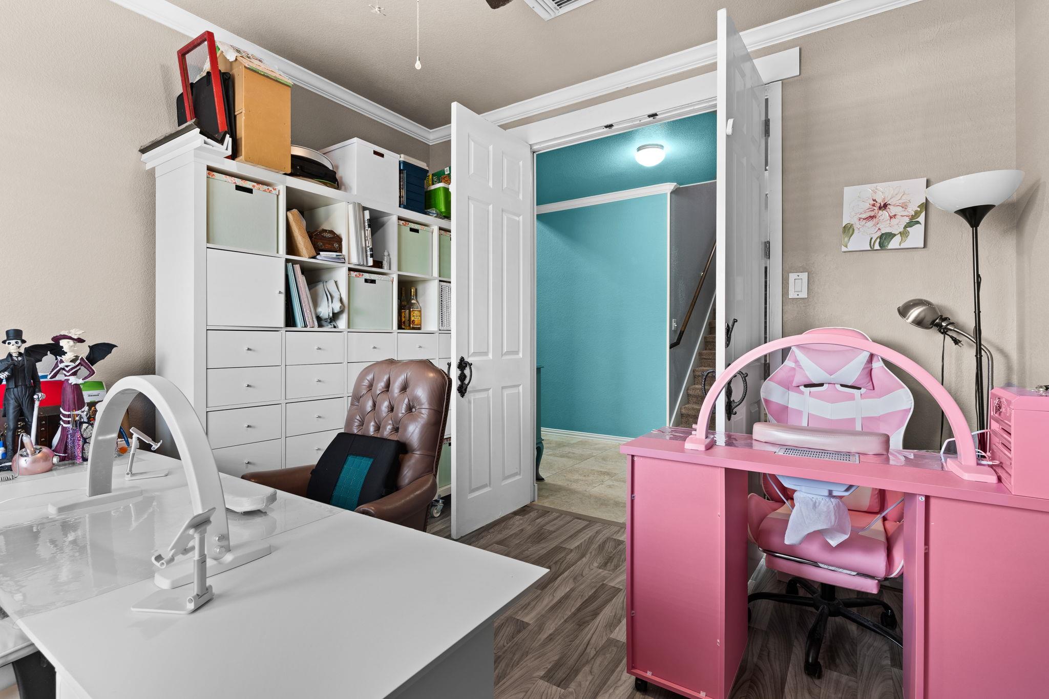 Image 17 of 29 For 3700 Joyce Ln