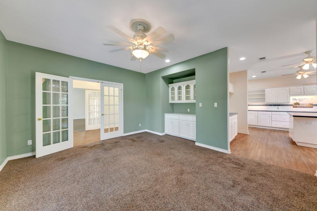 Image 12 of 40 For 639 Bluff Ridge Ct