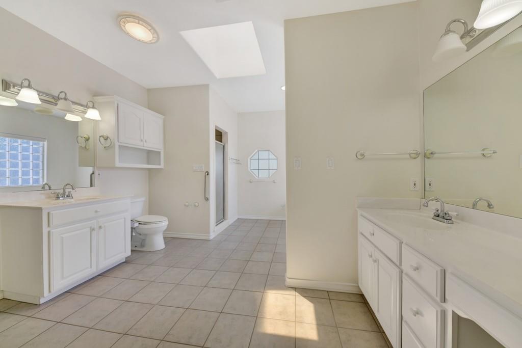 Image 16 of 40 For 639 Bluff Ridge Ct