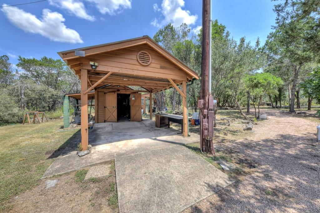 Image 28 of 40 For 639 Bluff Ridge Ct