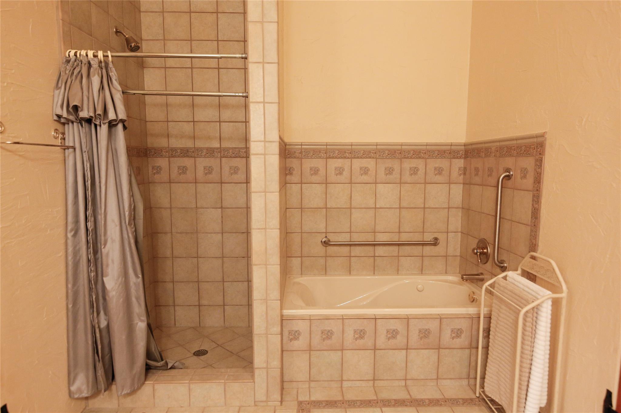 Image 26 of 40 For 7400 Park Road 4 S