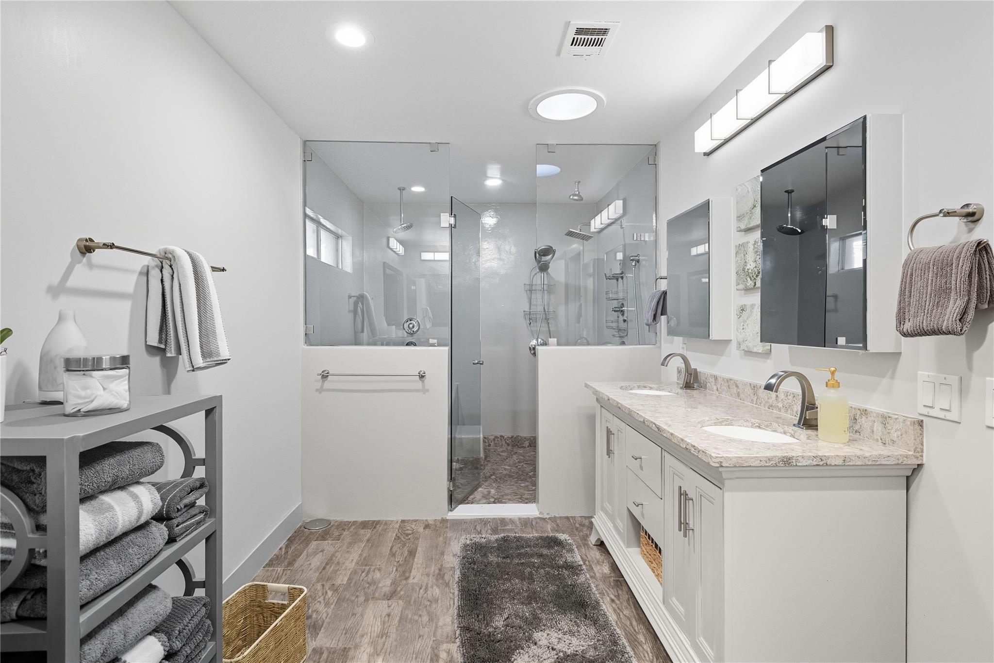 Image 18 of 29 For 11405 Antler Ln