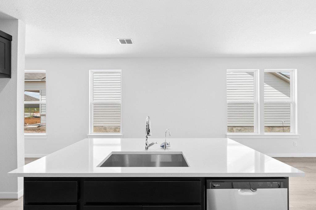 Image 10 of 28 For 1518 Bluff Path