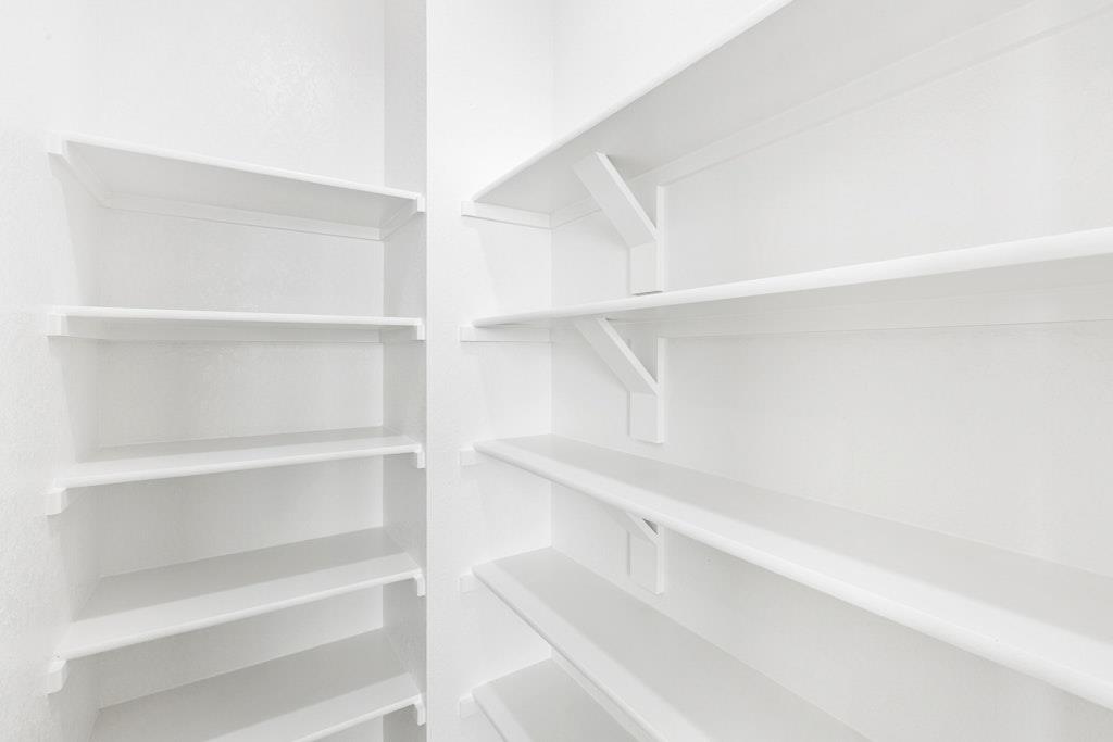 Image 12 of 28 For 1518 Bluff Path